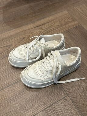 Gucci GG Embossed Leather Trainers Sneakers White Size 37.5